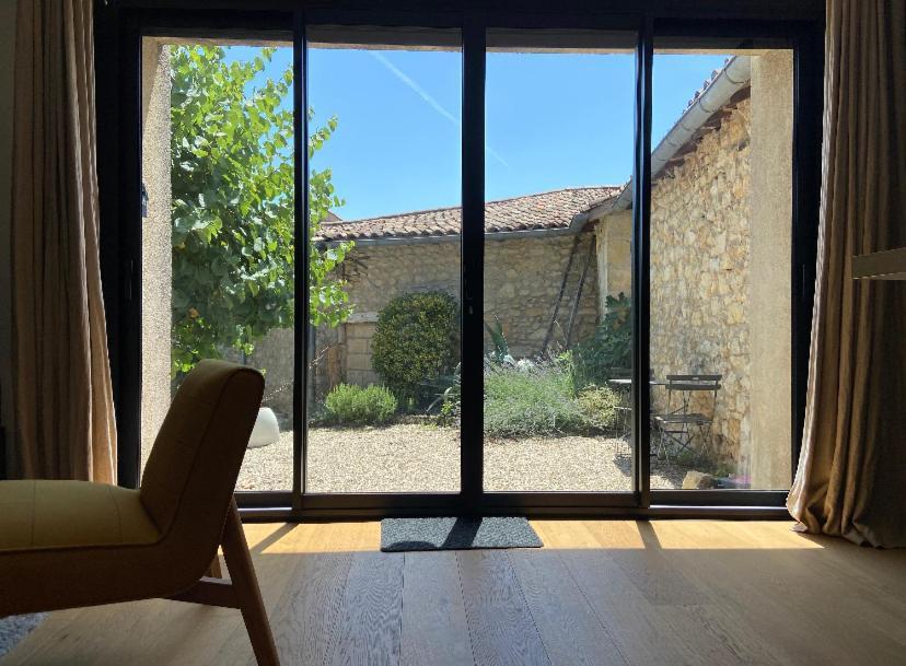 Le Clos Du Mesnil, Logement Totalement Independant Le Tourne エクステリア 写真